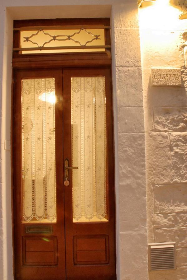 Casetta Nel Centro Storico Di Чистернино Экстерьер фото
